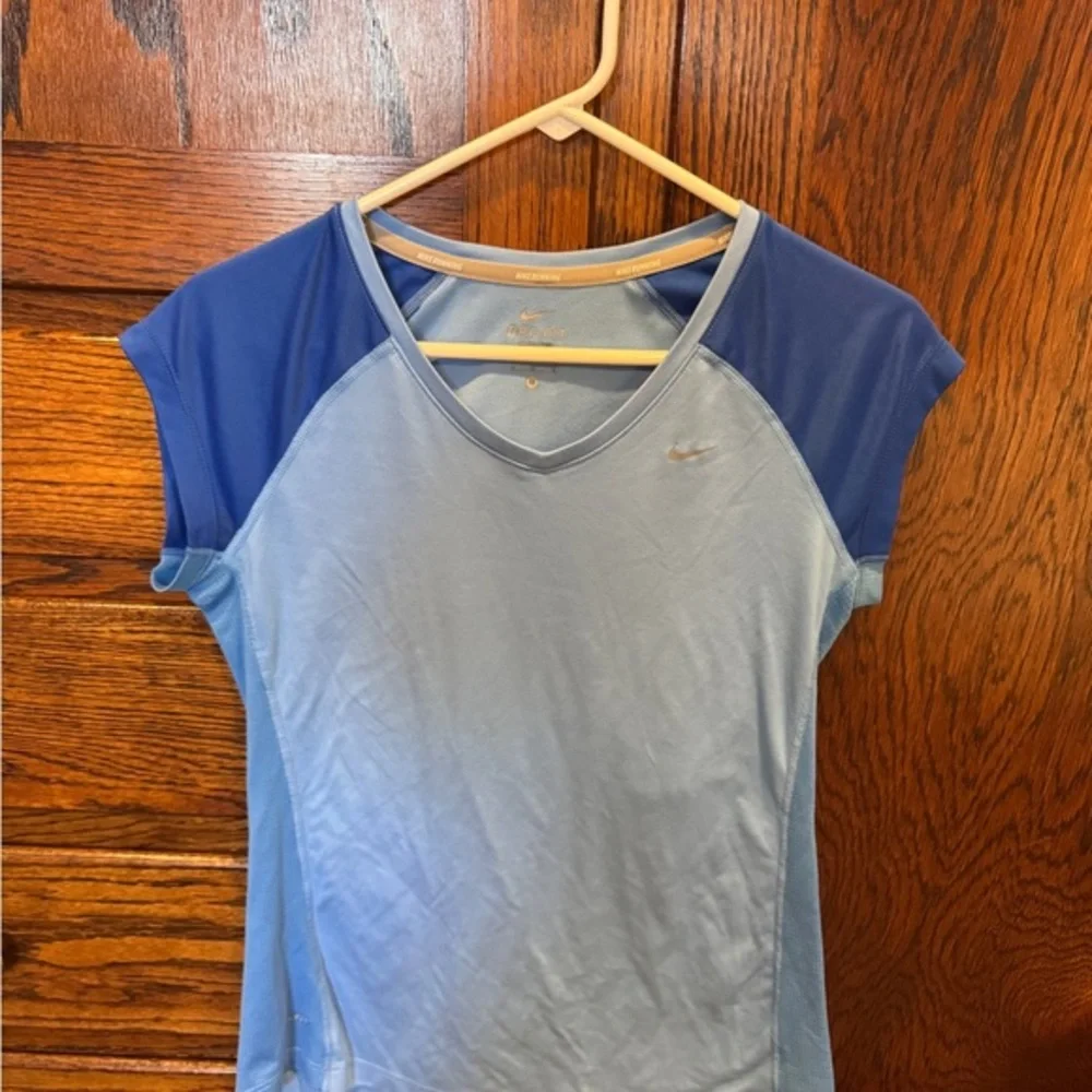 Nike Women's Dual Blue Short Sleeve Tee